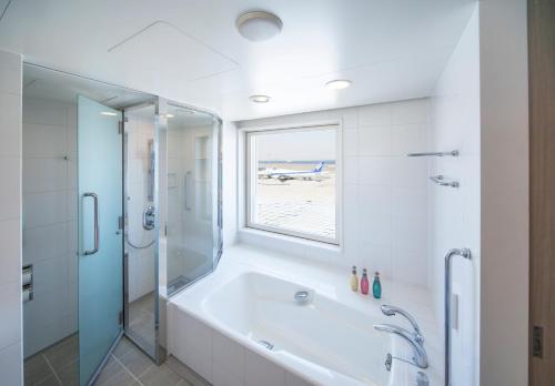 Gallery image of Haneda Excel Hotel Tokyu Haneda Airport Terminal 2 in Tokyo