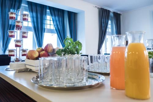 City Boutique Hotel — Breakfast
