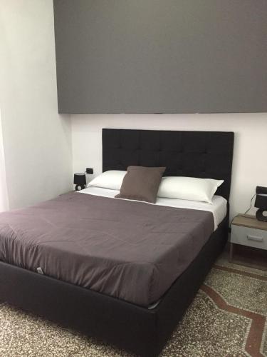 MB95 - Mezzocannone Luxurious Bed&Breakfast