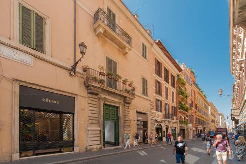 Condotti - 60 mt from Spanish steps