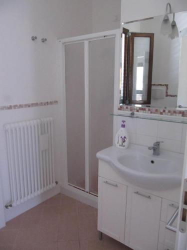 Koupelna v ubytování Casa Cristian