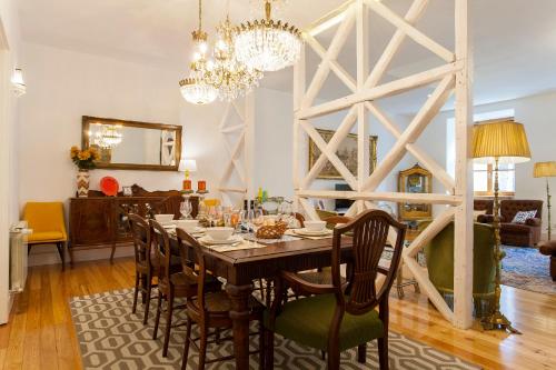 Chiado 4-Bedroom Flat