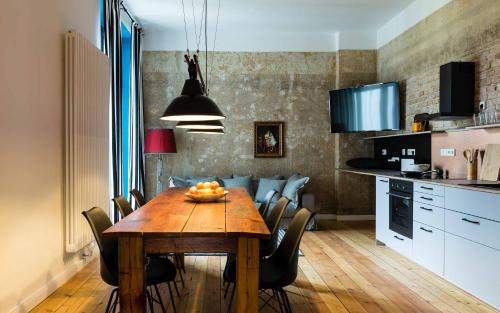 Ett kök eller pentry på Brilliant Apartments