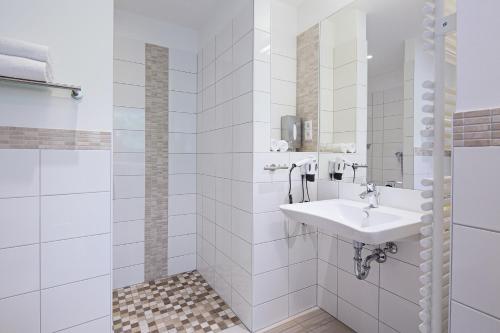 Koupelna v ubytování Hotel Morgenland