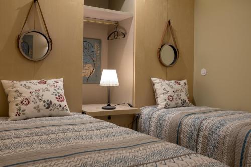 HOMEinTOWN Almada - Downtown Elegant Apartment - Terrace AC & WIFI