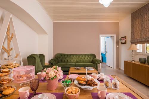 Makanan di atau berdekatan apartmen