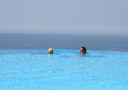 Bazén v ubytování Agriturismo Cally Cally nebo v jeho okolí