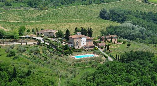 The swimming pool at or close to Appartamenti AVA e TEGRINO nell'antica dimora di Fulignano