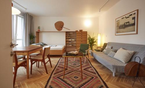 Warsaw Concierge Saska Studio