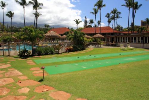 a resort with a putting green and a pool at Maui Kaanapali Villas #D271 in Lahaina