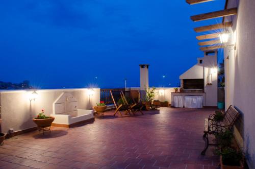 Old-Town Roof-Garden Suite