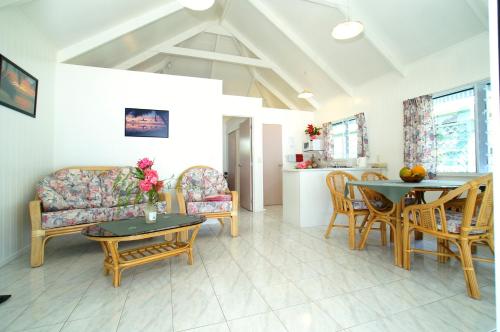Posezení v ubytování Sunhaven Beach Bungalows