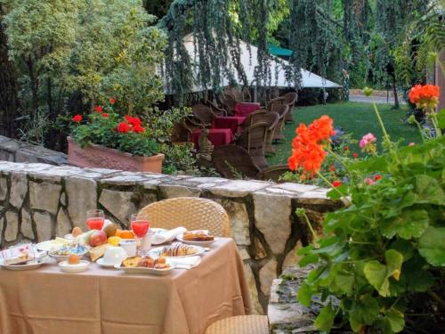 Mad på resortet eller i nærheden