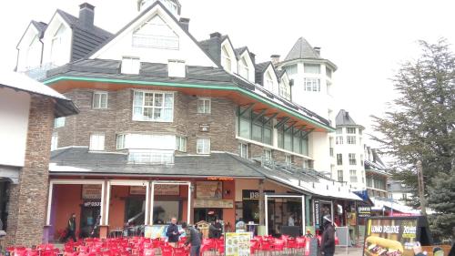 ViveSierraNevada PLAZA 3dorm 3baños Duplex Montebajo junto ski telecabina Al Ándalus