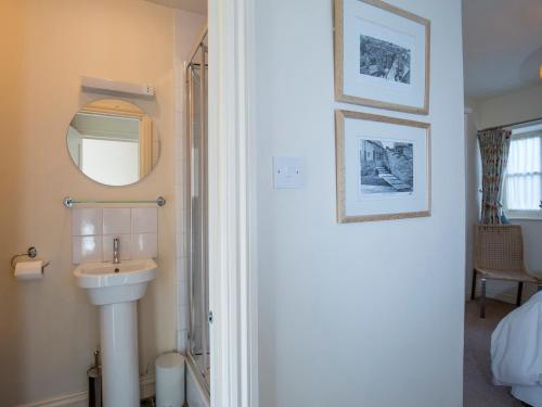 Ванная комната в The Leat at Wynyard Mill