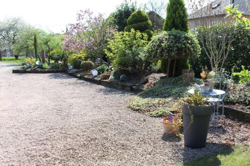 Un jardín fuera de Gîte au centre de l'alsace