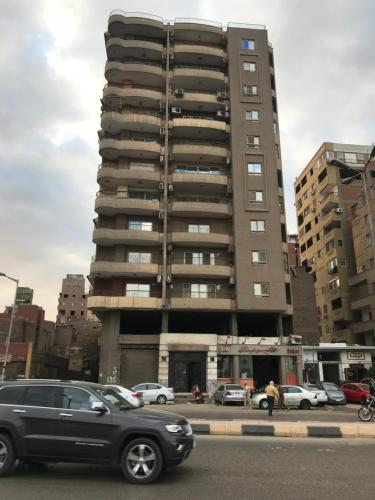 Gallery image of Al Bahr Al Aazam Apartment in Cairo