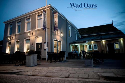 Complexes Hôtelier à Anjum