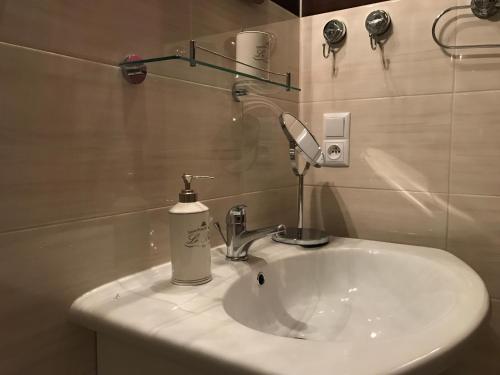 Ένα μπάνιο στο Renovated apartment in Opole