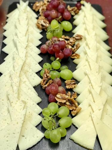 ホテルの敷地内または近くでの食事または食べ物