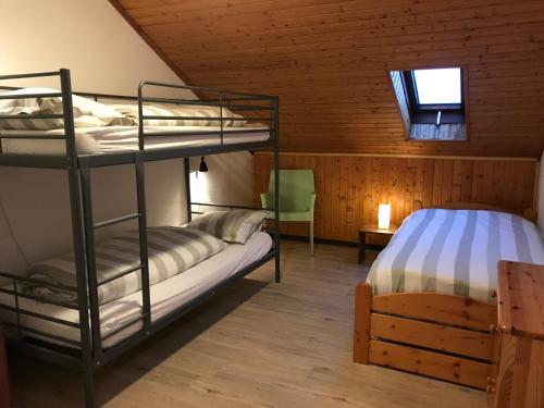 Ferienwohnungen Willingen Wald tesisinde bir odada yatak veya yataklar