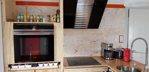 Kuchyň nebo kuchyňský kout v ubytování Ferienwohnung mit Traumbad