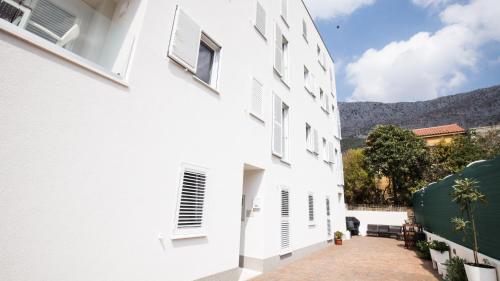 Nespecifikovaný výhled na hory nebo výhled na hory při pohledu z apartmánu