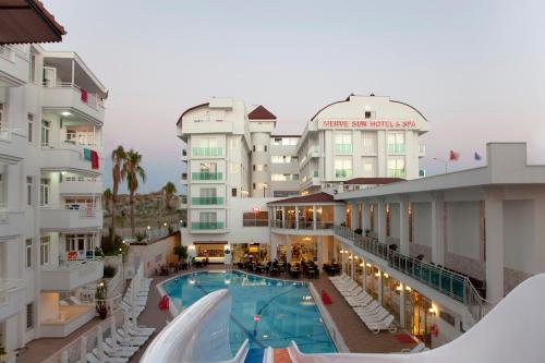 Piscina di Merve Sun Hotel & SPA o nelle vicinanze