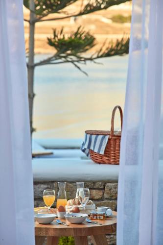 Mykonos Waves Beach House & Suites photo 2