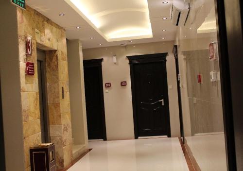 Kúpeľňa v ubytovaní شقق درر رامه للشقق المخدومة 7