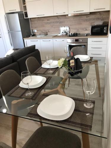 Kuchyň nebo kuchyňský kout v ubytování Brilant Apartament