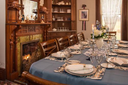 Φωτογραφία από το άλμπουμ του Sutherland House Victorian Bed and Breakfast σε Canandaigua