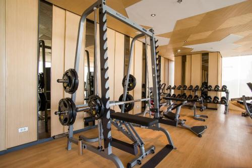 Gimnasio o instalaciones de fitness de Arize Hotel Sri Racha