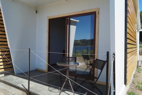 Ein Balkon oder eine Terrasse in der Unterkunft Mangata Hotel Low Cost
