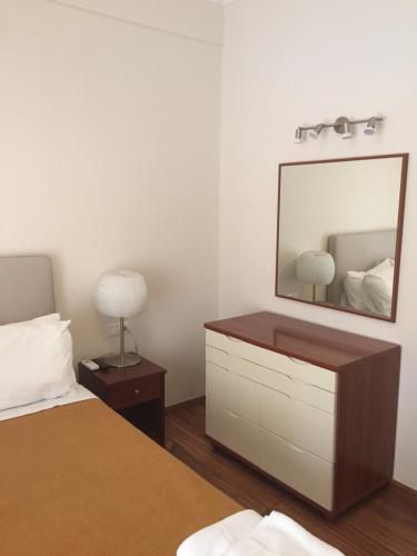 Posteľ alebo postele v izbe v ubytovaní ATHENS Central BEAUTIFUL APARTMENT!!!