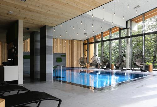 Villa Silva - Oberhof - Nebenhaus Berghotel Oberhof - nur Übernachtung tesisinde veya buraya yakın yüzme havuzu