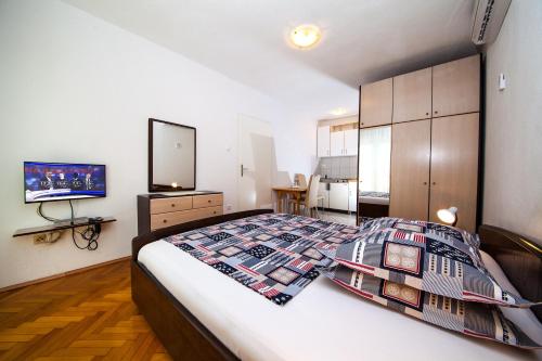 Gallery image of Family Apartments Marita in Makarska