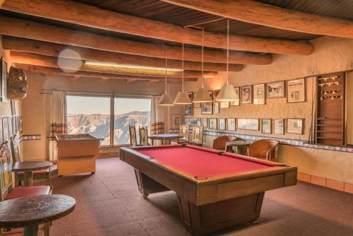 a billiard room with a pool table in it at Hotel El Mirador a Balderrama Collection Hotel in Areponapuchi