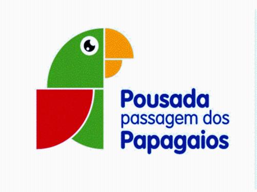 logotipo de loro con las palabras pucadia pucederation en Pousada Passagem dos Papagaios, en Cabo Frío