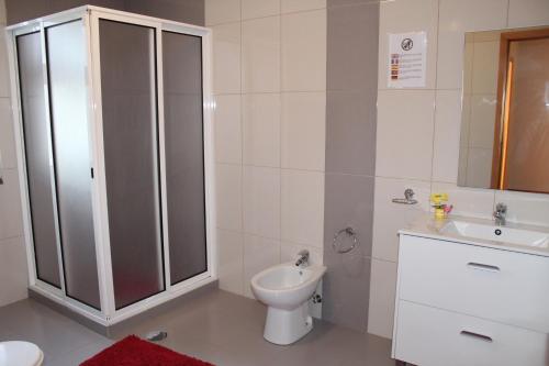 A bathroom at Conceição House