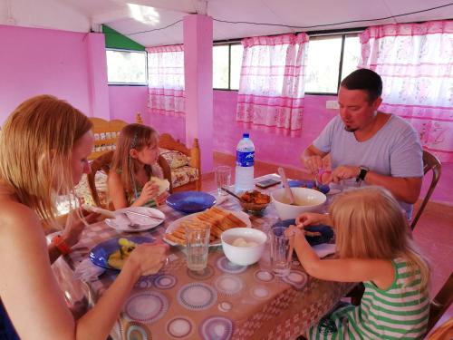 Gallery image of Kunam Beach Rest Inn in Batticaloa