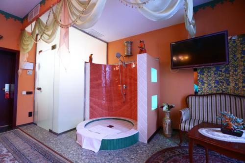 Ванна кімната в Postoyalets Hotel