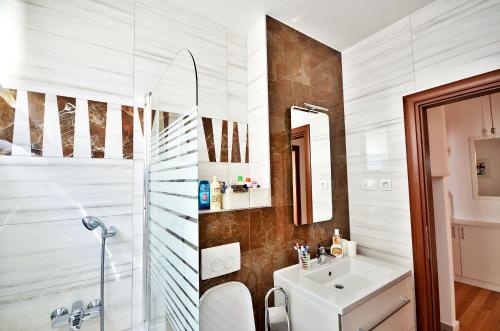Veduta Luxury Apartments