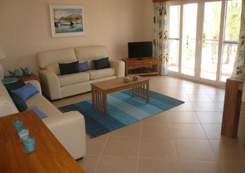 Opomar 2 bed Apt MF – Photos 4