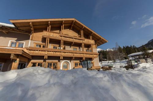 Alpengasthof Almrose im Heutal im Winter