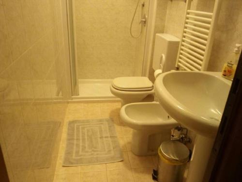 Ένα μπάνιο στο Veronauptoyou Apartments