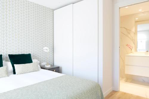 La Concha Attic by FeelFree Rentals
