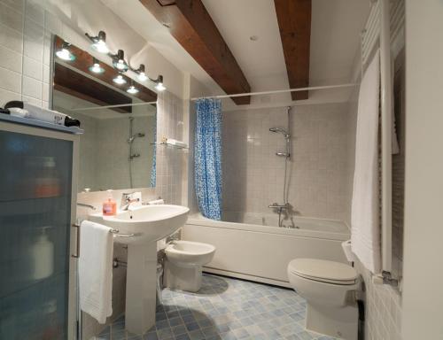 Een badkamer bij Casa San Severo