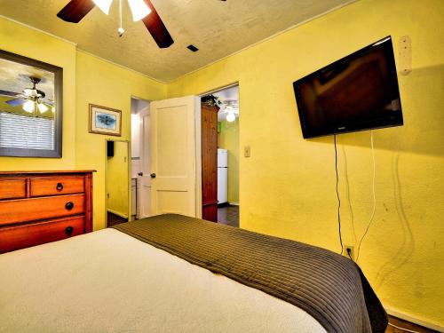 Billede fra billedgalleriet på Palm Place 1 - Sabal Palm Beach getaway 624 i Clearwater Beach