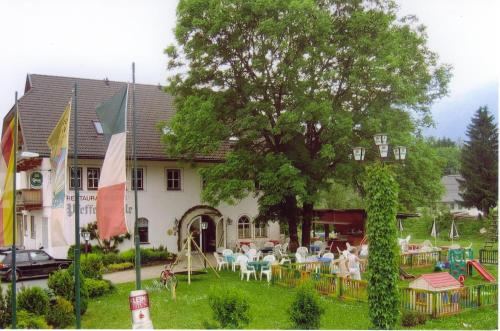 Un jardín fuera de Landgasthof Pfeffermühle